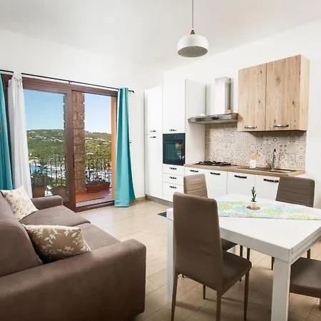 Апартаменты Casa Miramar E Casa Solemar Санта-Тереза-Галлура